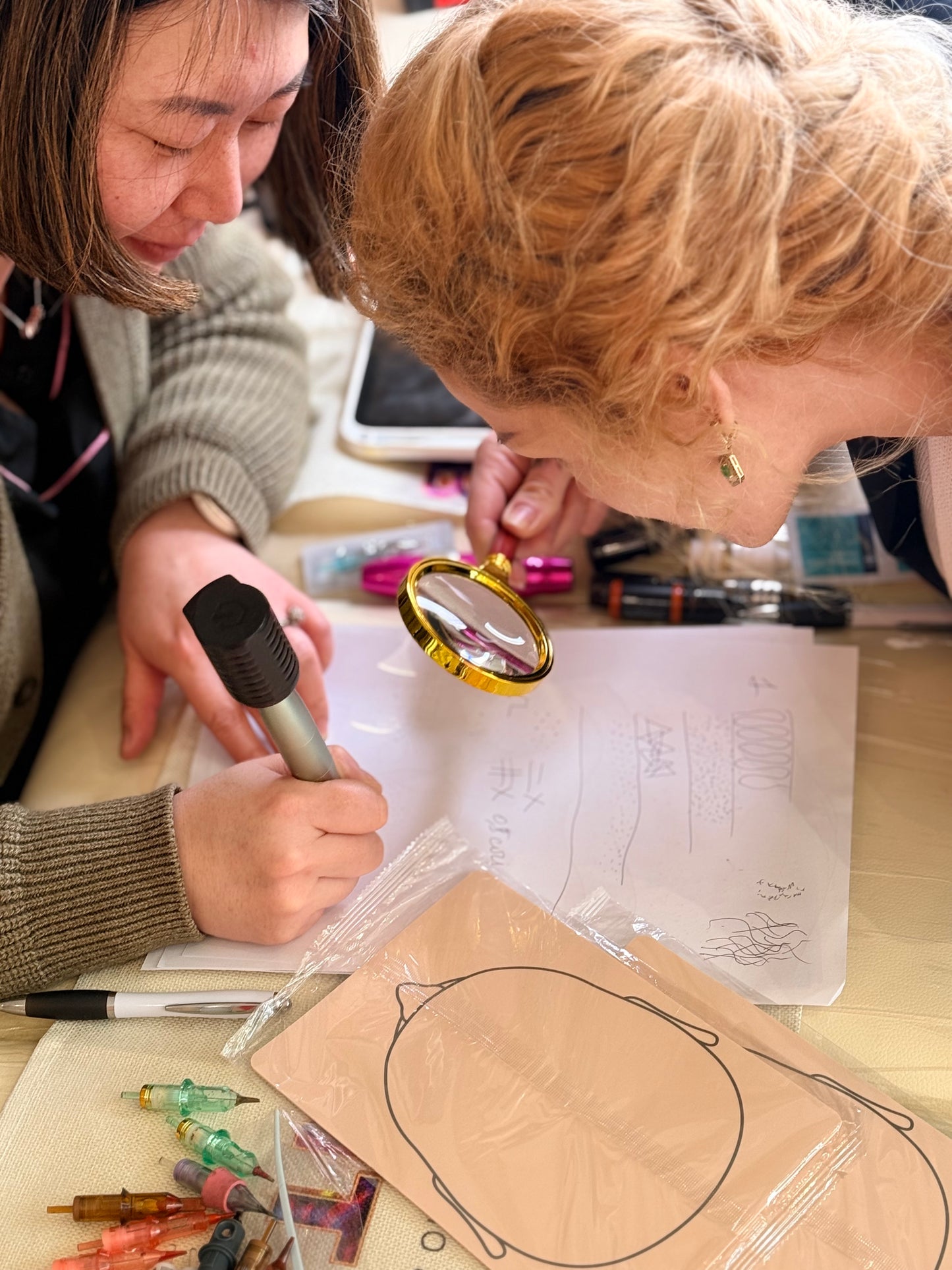 Troubleshooting day for PMU artists